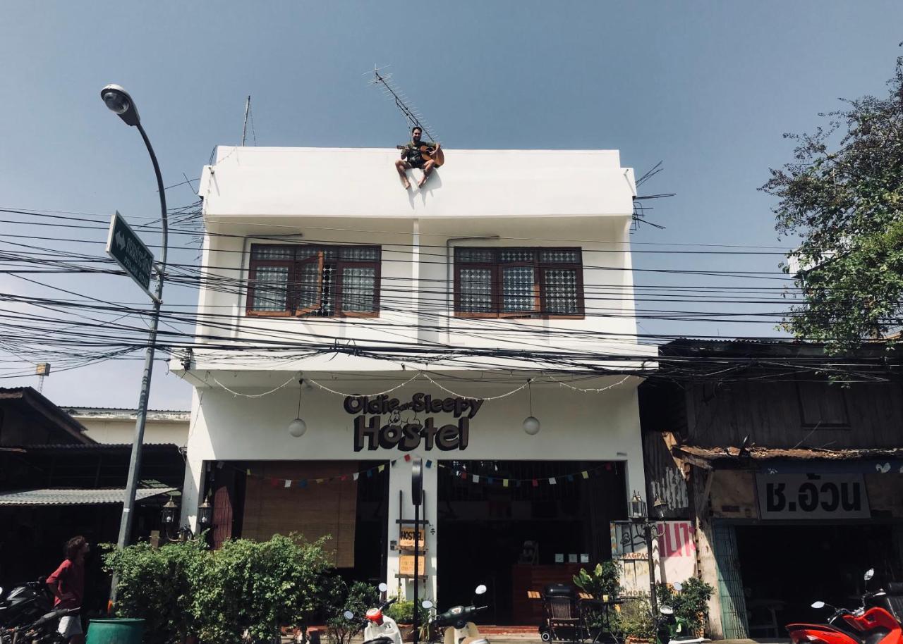 Oldie And Sleepy Hostel Udon Thani Eksteriør billede